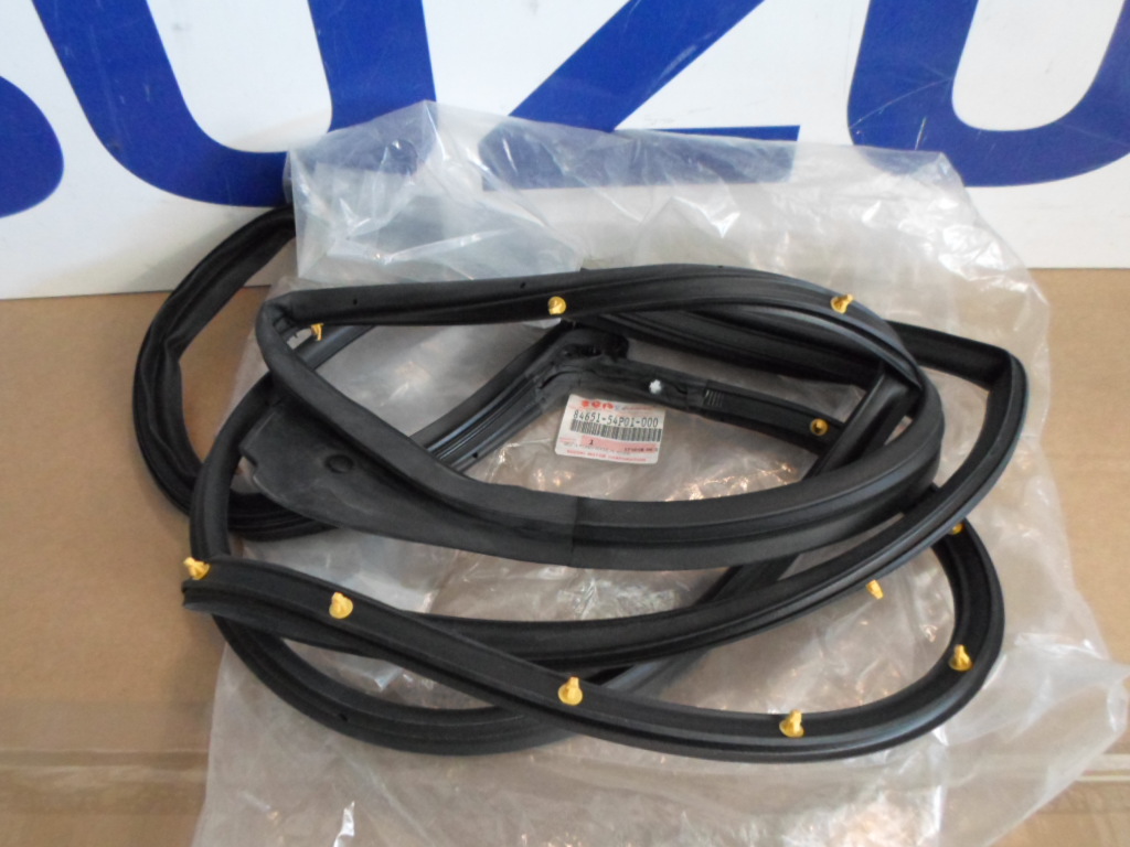 Ajt� t�m�t� gumi bal els� Vitara 2015-, gy�ri