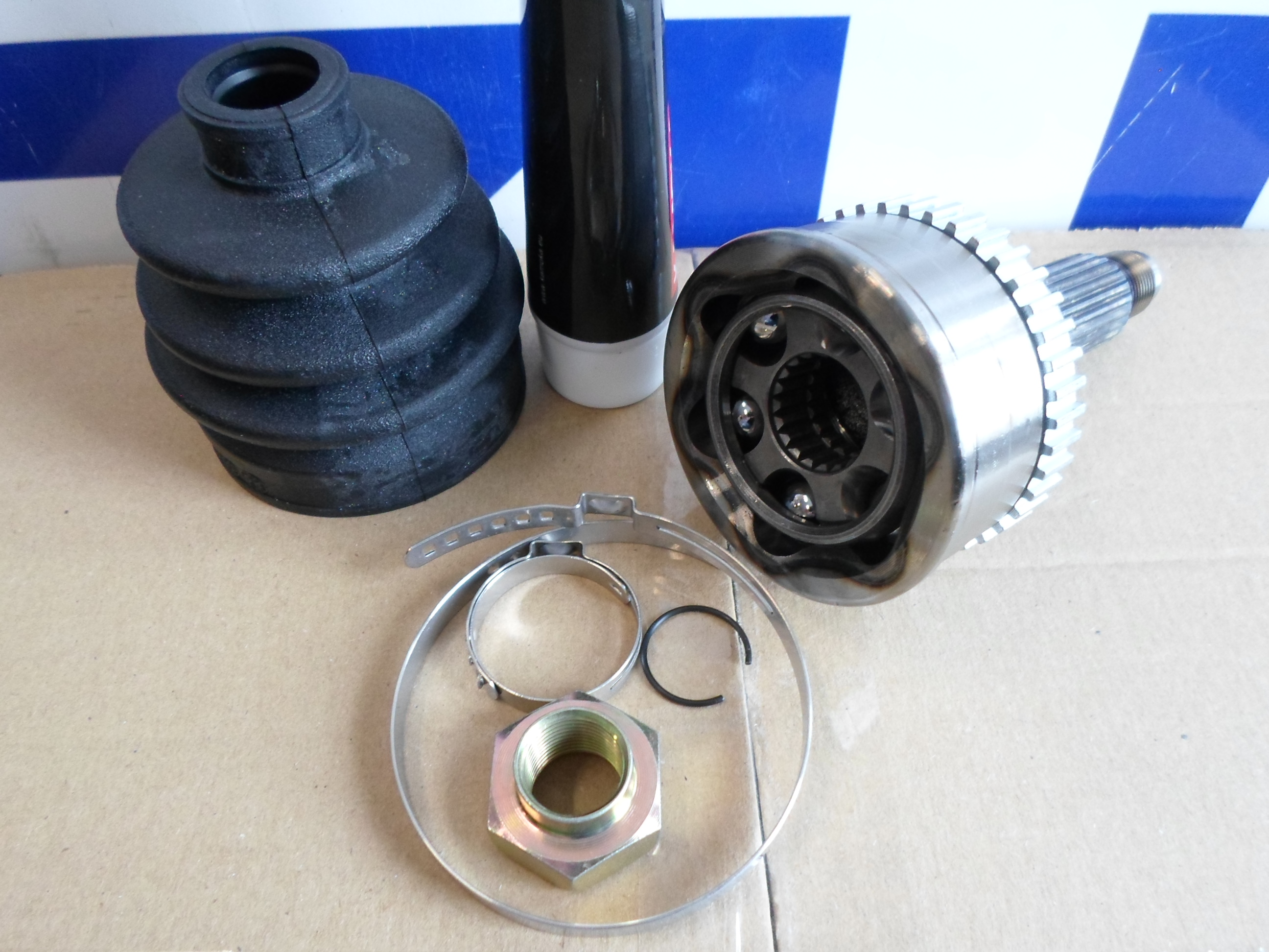 F�ltengely csukl� k�ls�, Suzuki Wagon+,1.0-1.3 2000-2004-ig