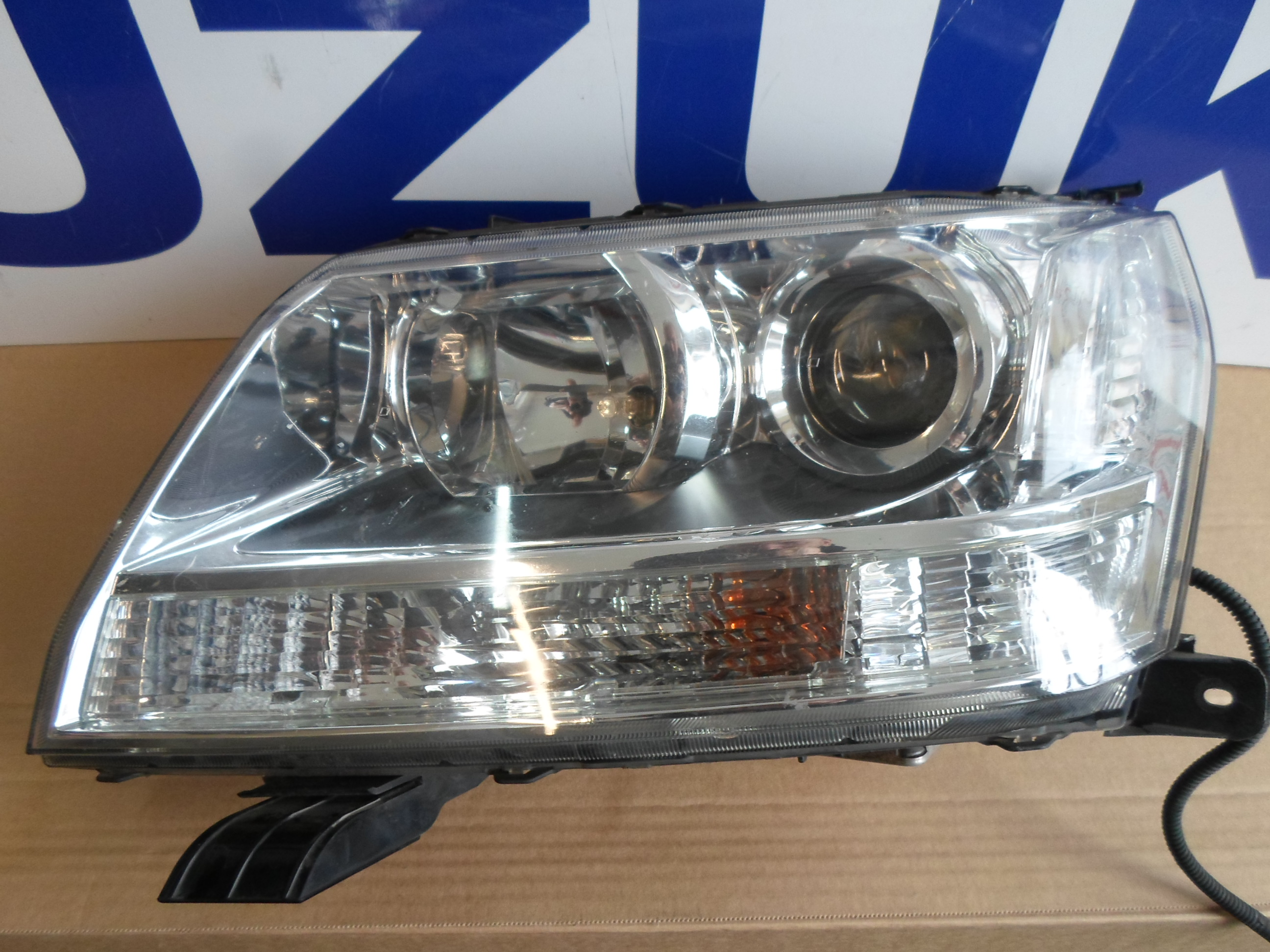 F�nysz�r� bal xenon Suzuki Grand Vitara 2006-2013, bontott