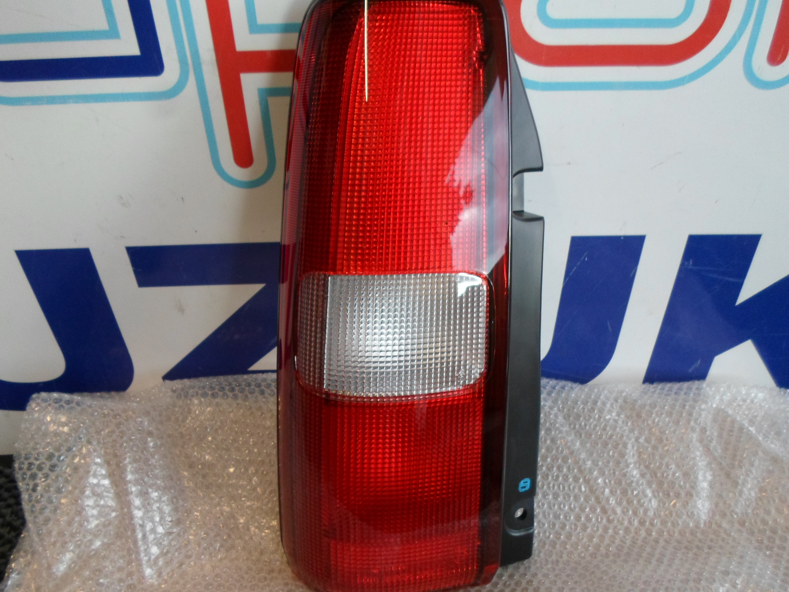 L�mpa h�ts� bal Suzuki Jimny 1998-2012, gy�ri