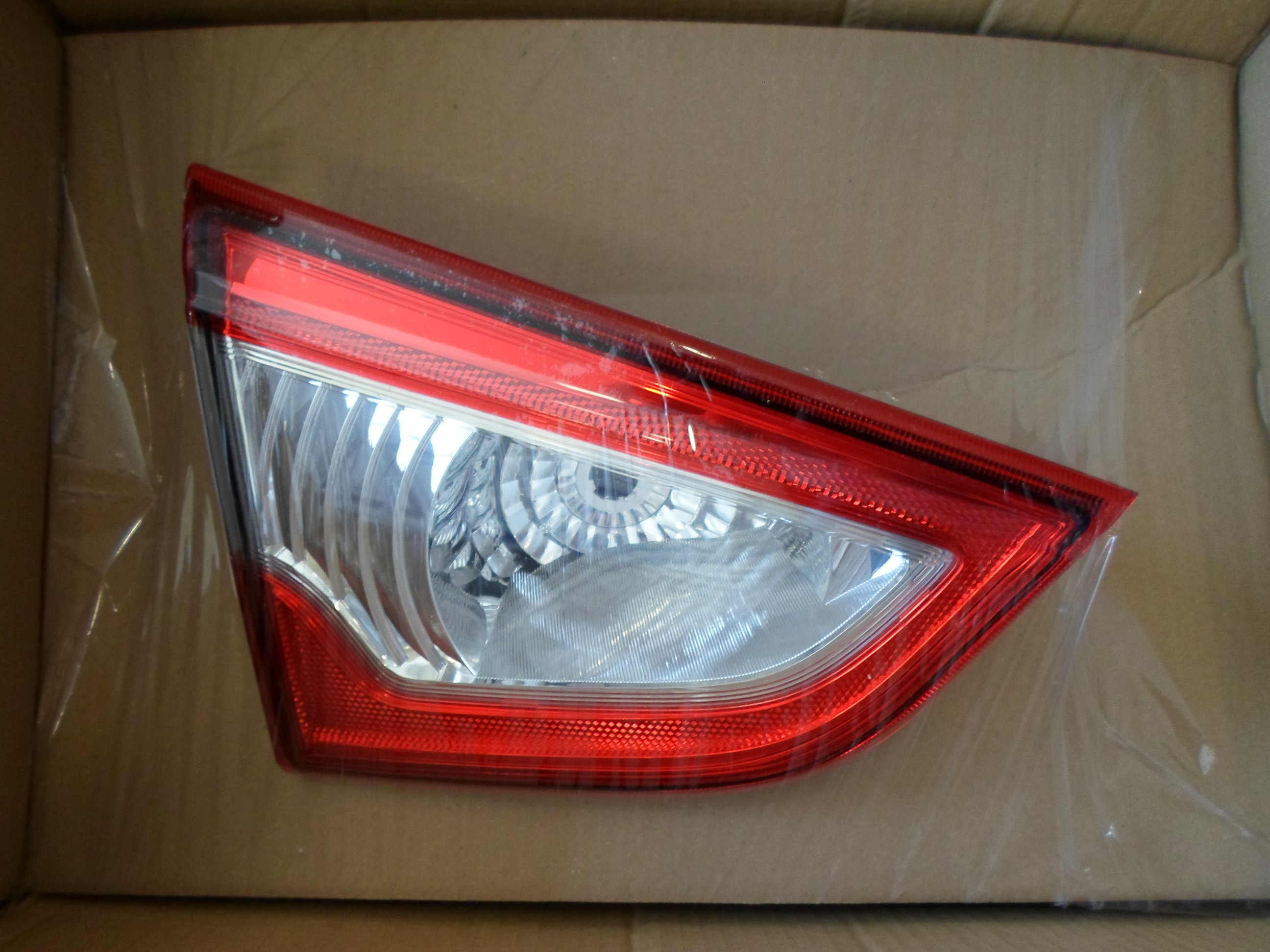 L�mpa h�ts� bal bels� S-cross 2013-2017, gy�ri