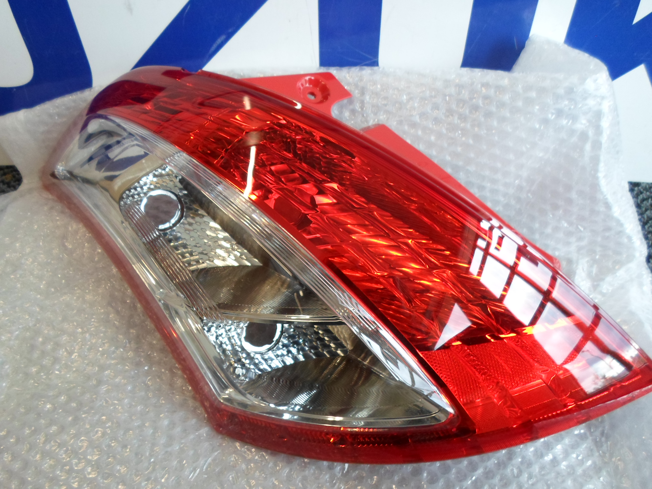 L�mpa h�ts� bal Swift 2010-2016, gy�ri