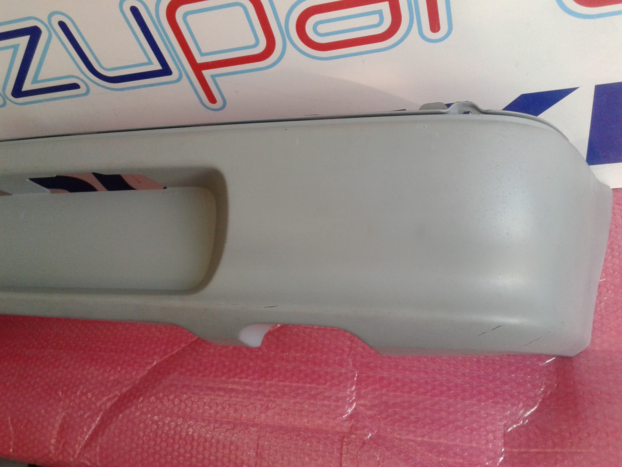 L�kh�r�t� h�ts� als� Suzuki Swift 3-5a 1997-2003-ig, alapozott, gy�ri