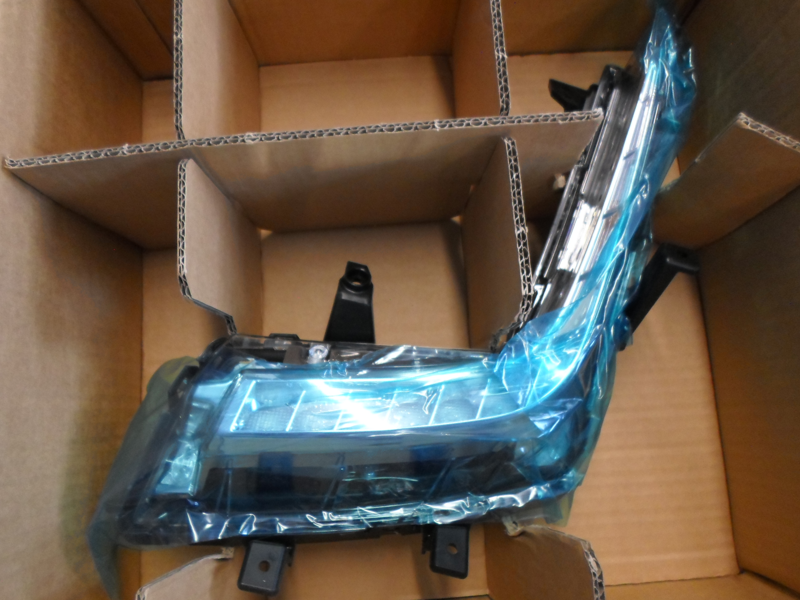 Nappali menetf�ny  jobb Suzuki Swift 2010-2016, gy�ri