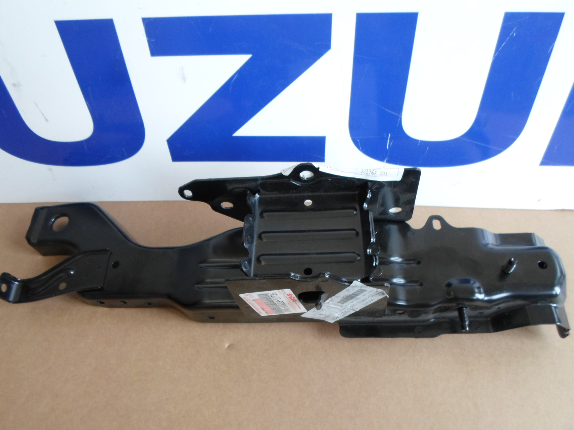 Homlokfal bal f�gg�leges merev�t� Suzuki Splash 2014-t�l, gy�ri