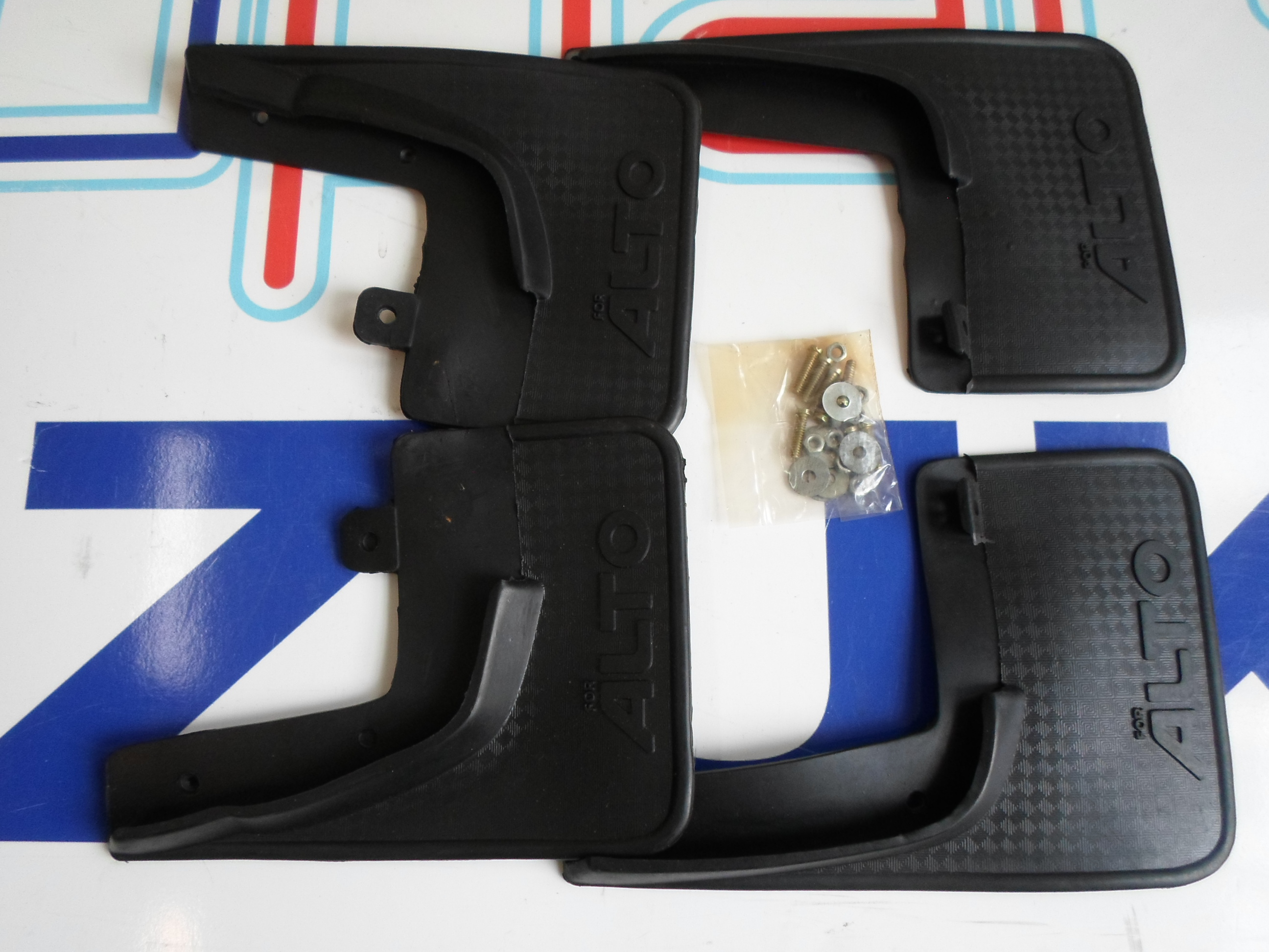 Sarfoggumi kszlet 4db-os, Suzuki Alto 2002-2006