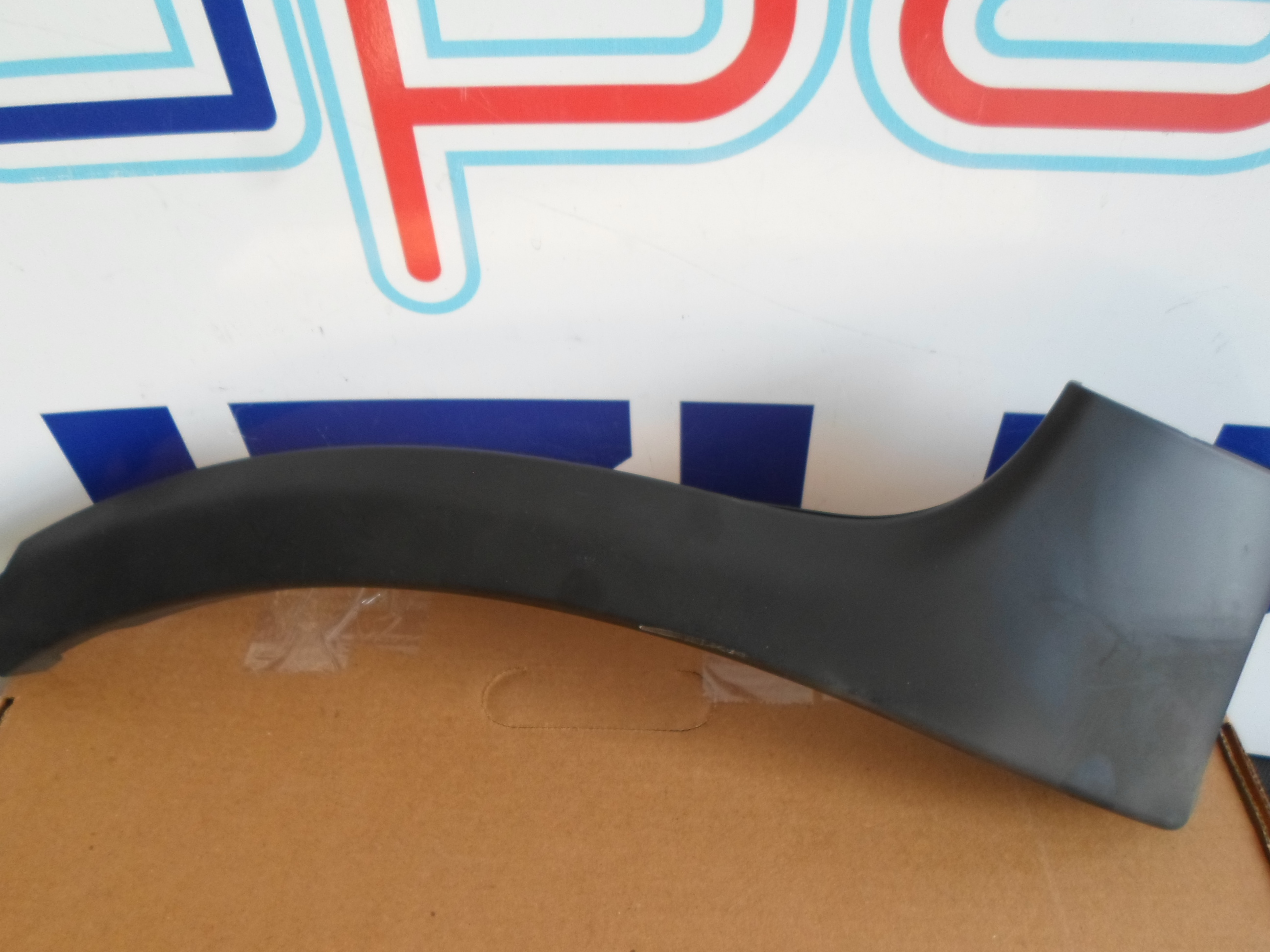 Spoyler els� jobb  Suzuki SX4 2006-2013, gy�ri