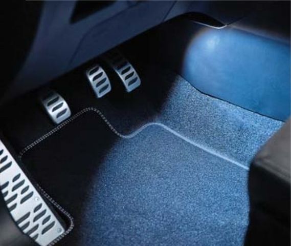 Bels� padl�vil�g�t�s Suzuki Vitara2015-, gy�ri