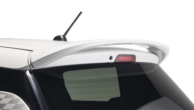 Tetspoyler, fnyezett Suzuki Swift 2017-tl, gyri