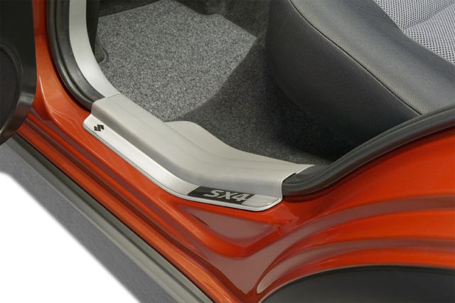 K�sz�bv�d� k�szlet Suzuki SX4 2006-t�l, gy�ri
