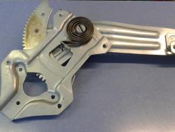 Ablakemel� szerkezet elektr. bal Swift 3a 2003-ig