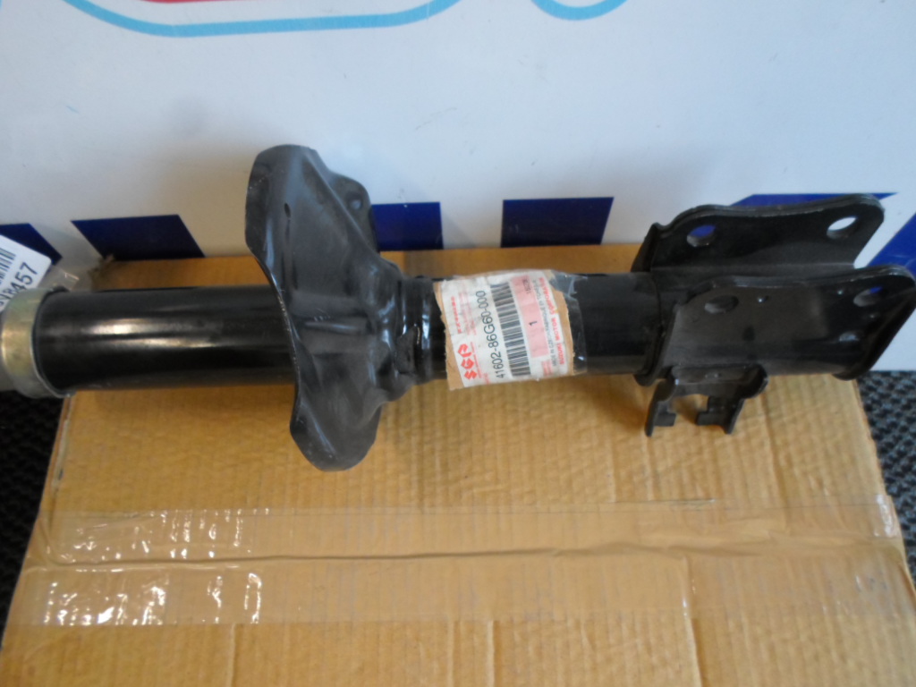 Leng�scsillap�t� ( g�lyal�b )  els� jobb Suzuki Ignis 2002-2006 1.3-1.5, gy�ri