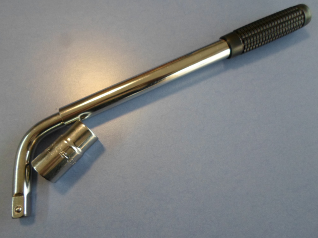 Ker�kkulcs Suzuki 17-19mm er�s�tett, teleszk�pos