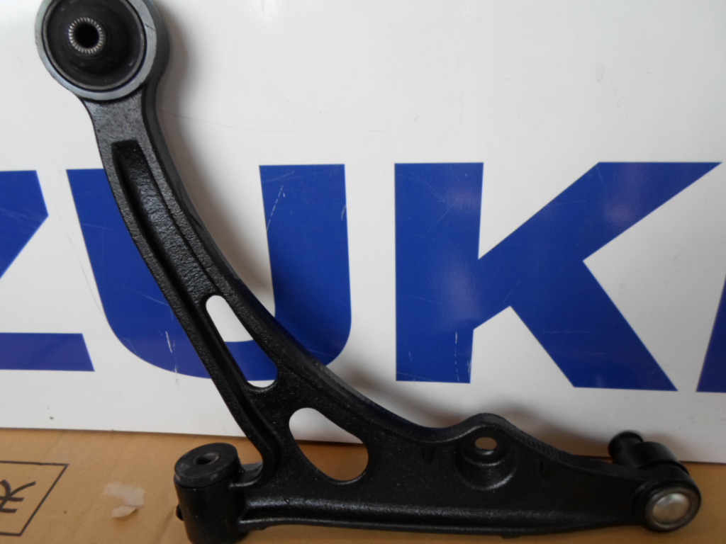 Leng�kar els� jobb Suzuki Liana 2004-ig