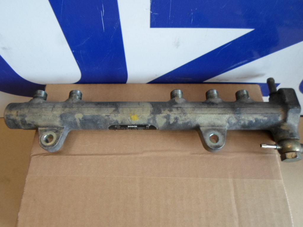 K�z�s �zemanyag cs� Suzuki 1.3 Diesel 2007-ig, bontott