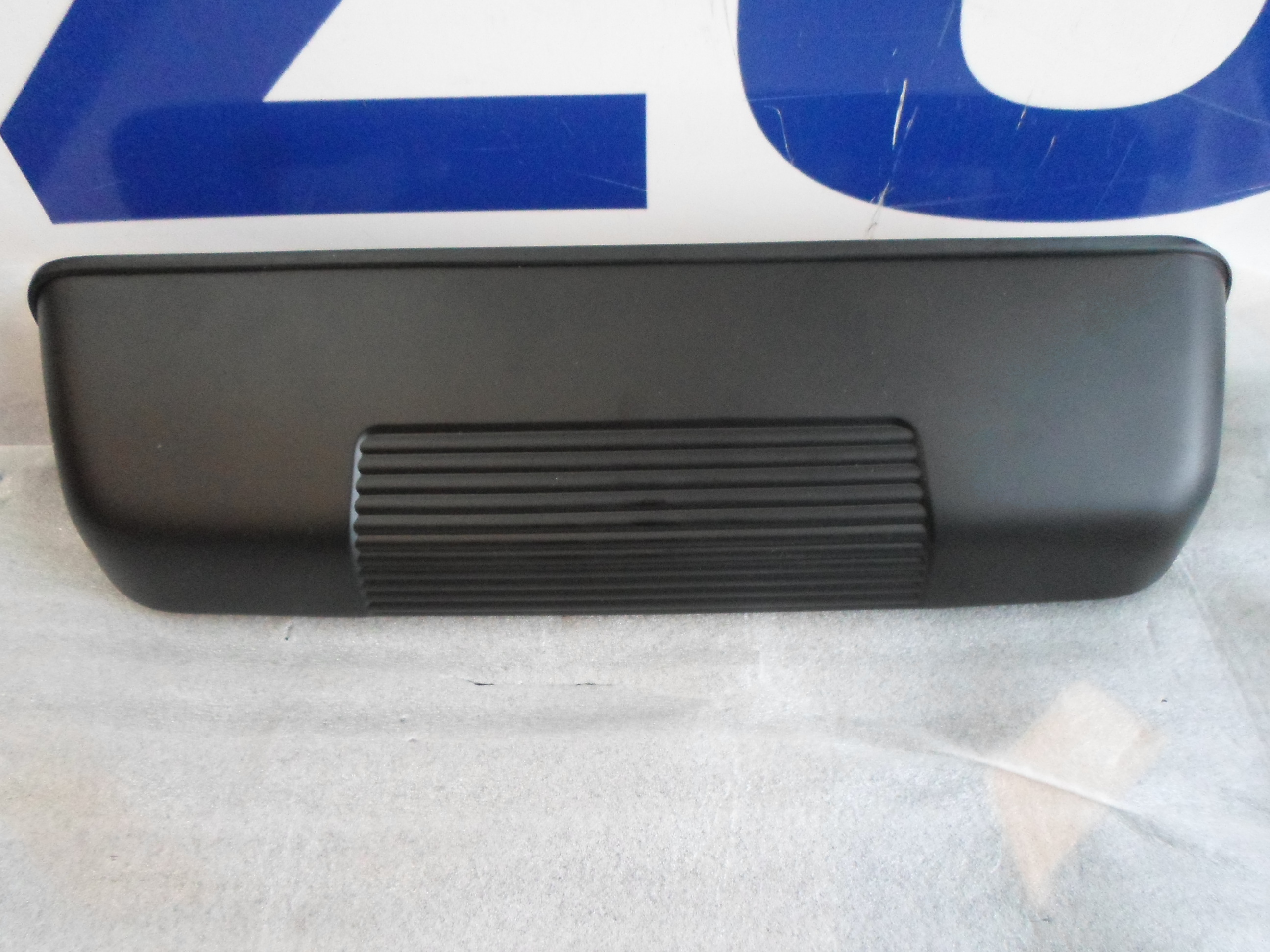 Rendsz�m vil�g�t�s takar� burkolat Vitara 1996-2004, gy�ri