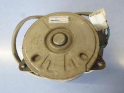 Htventilltor motor Suzuki Alto 2002-2006-ig, bontott