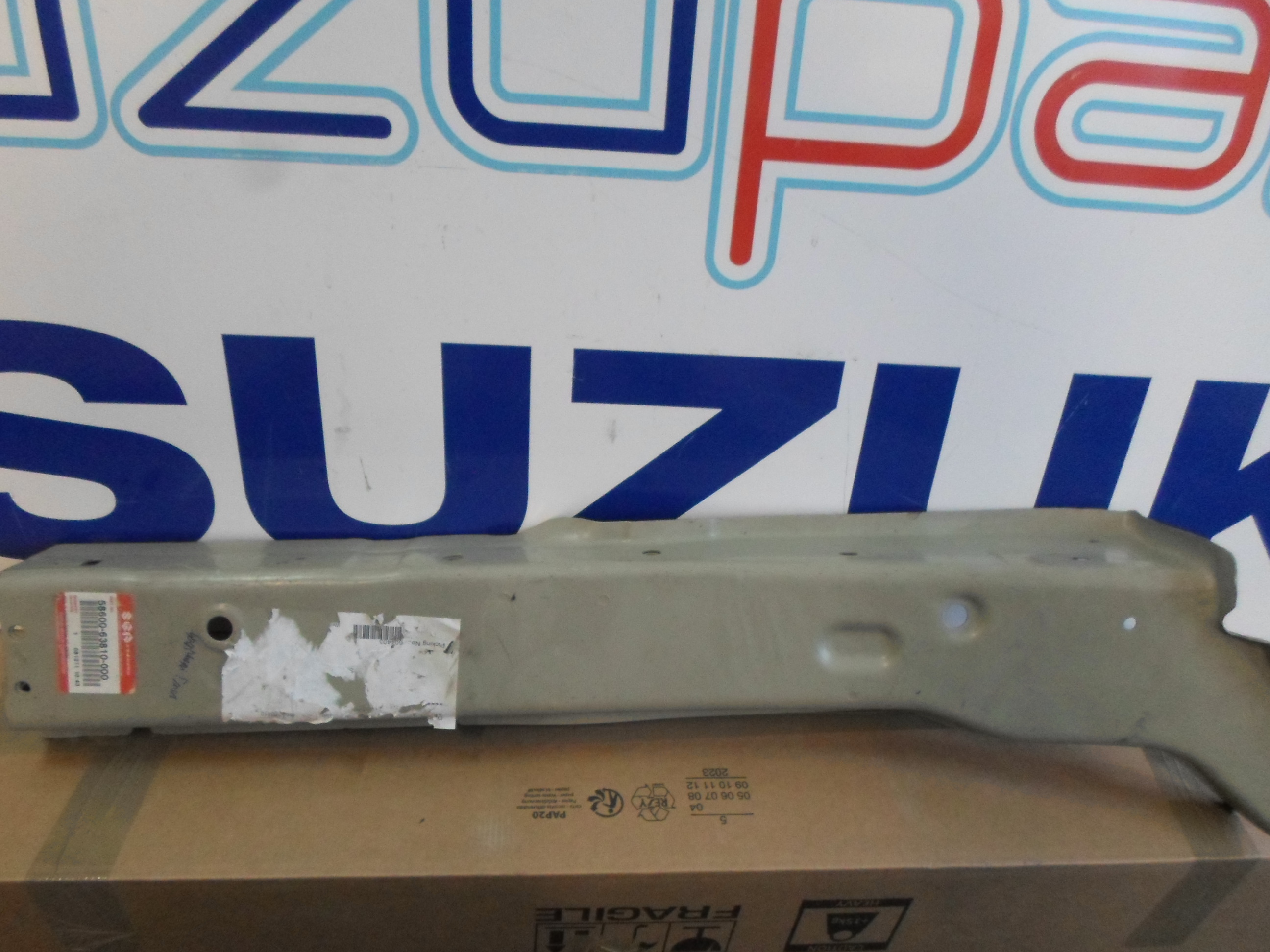 V�zny�lv�ny els� jobb Suzuki Swift 2005-2010, gy�ri